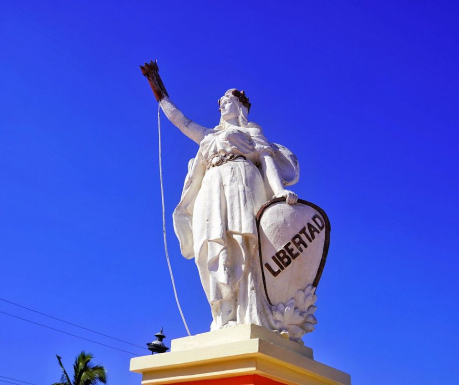 la estatua de la libertad de mazatlan existe desde 1925 2