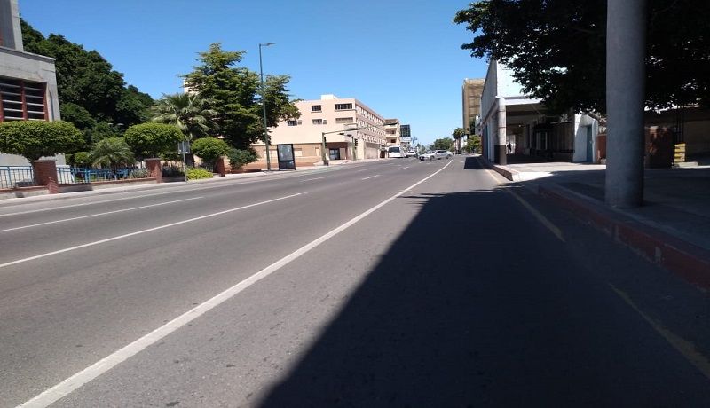 Calle de ciudad de Hermosillo.  cierre de avenidas por debates electorales