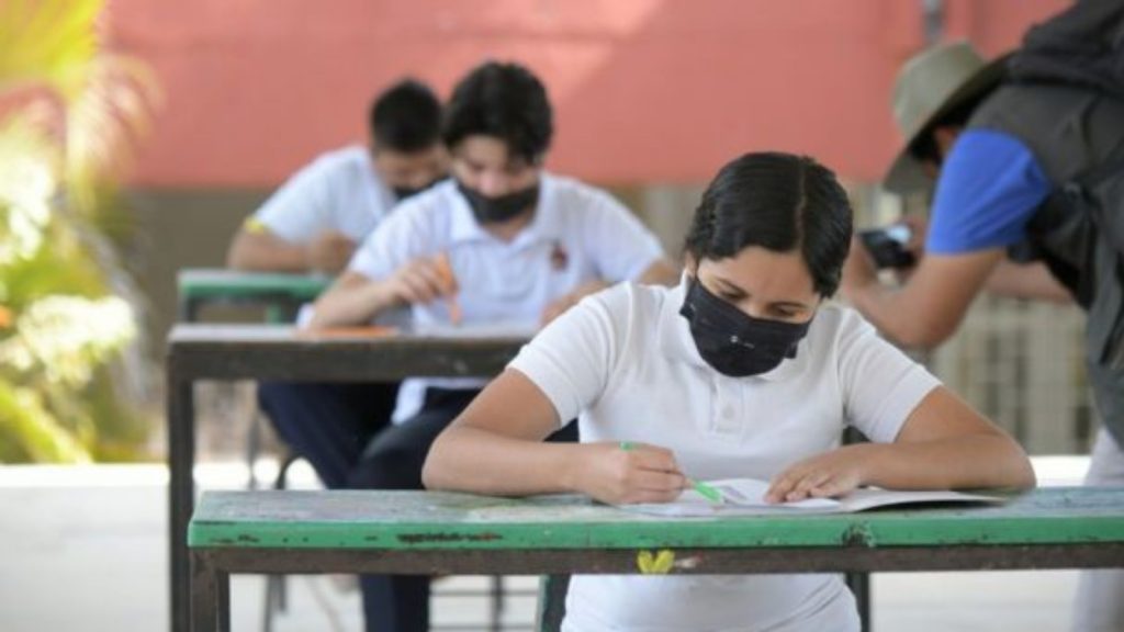 Cierre de escuelas en Sinaloa por altos contagios Covid-19