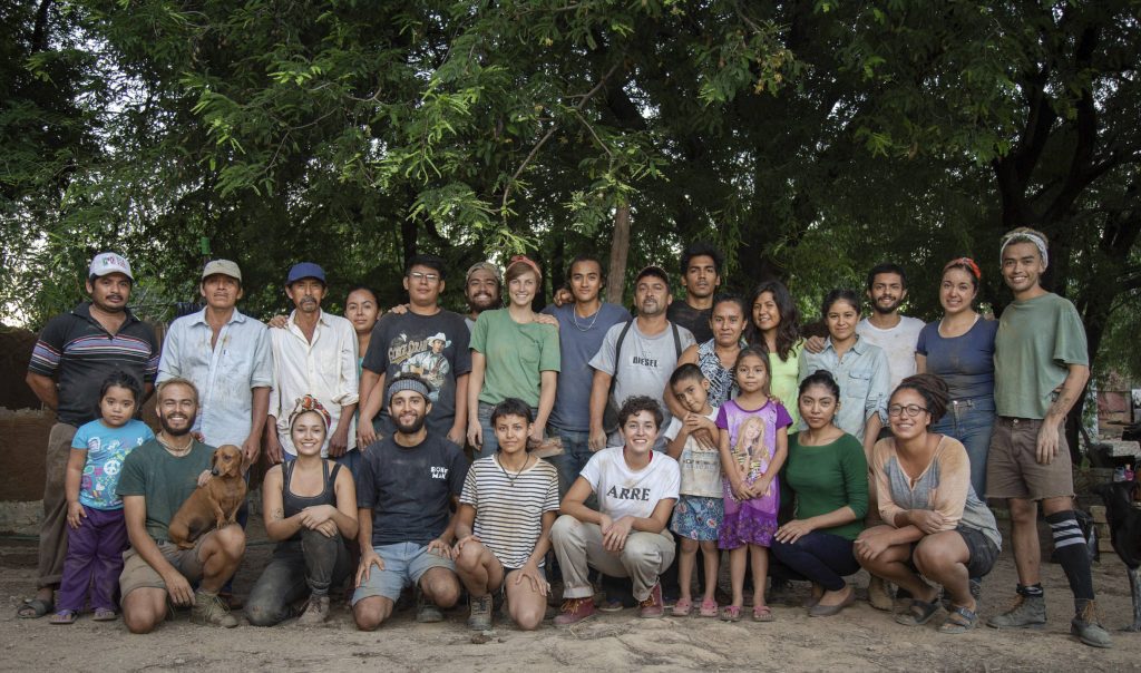 Reconstrucciones de casas sostenibles con Juan Carlos Loyo