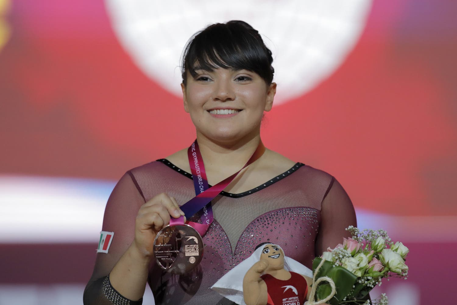 Alexa Moreno sostiene bronce en Campeonato Mundial de Gimnasia. 