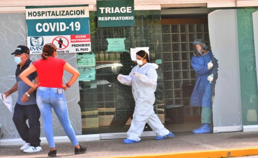 Zona de triage respiratorio en IMSS Sinaloa. 