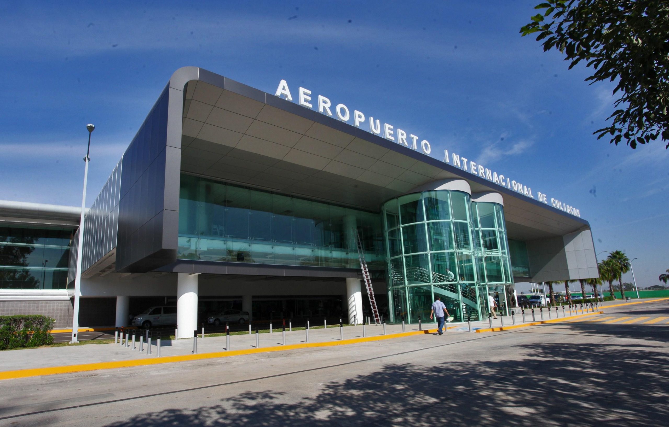 Aeropuerto Internacional de Culiacán. 