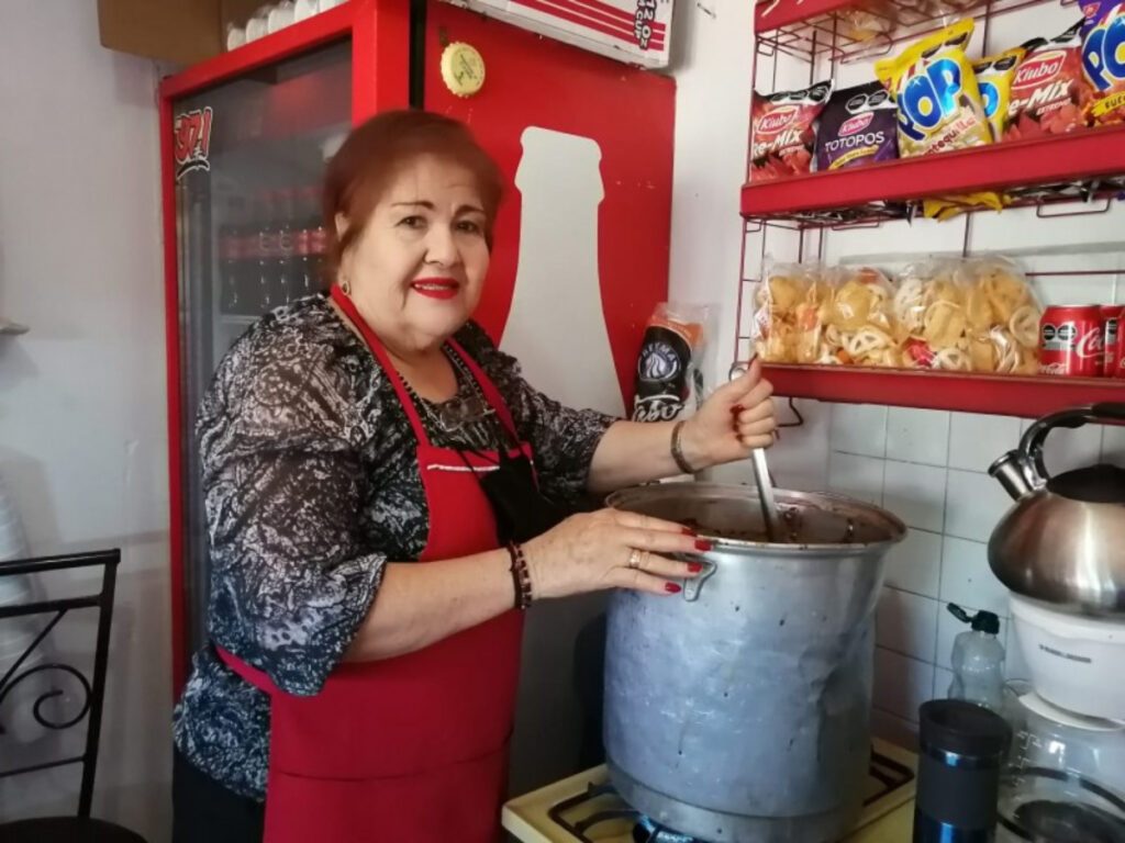 Leyda Molina experta en champurrado