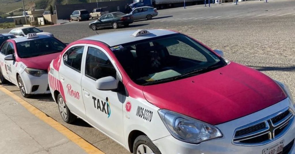 taxis rosas en tijuana