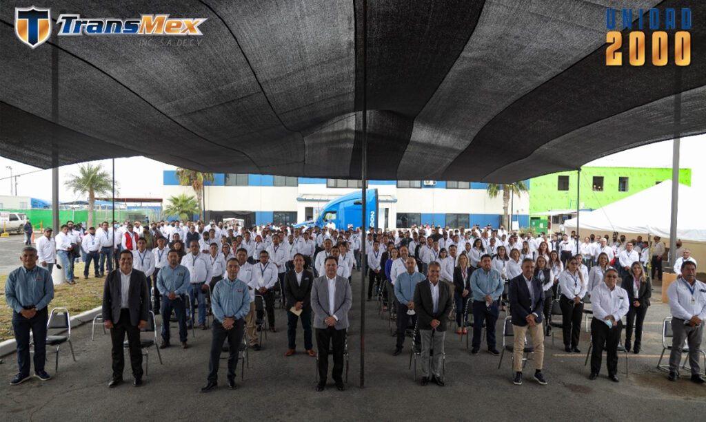 Colaboradores y empleados de la empresa mexicana de autotransporte
