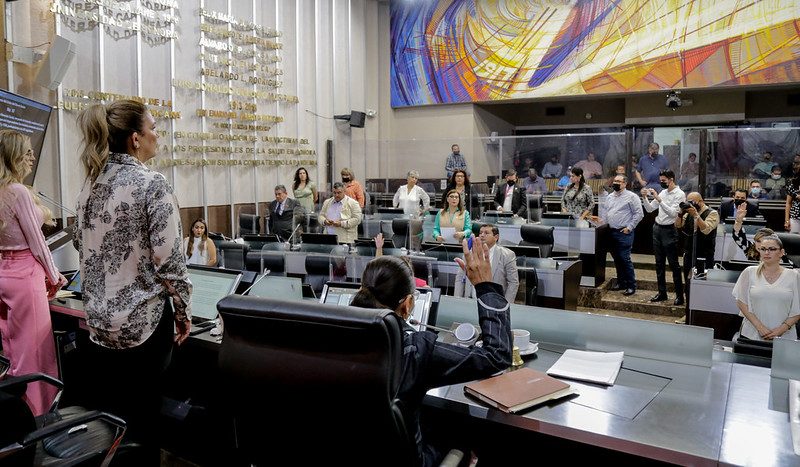 Legisladores del Congreso del Estado de Sonora en sesión de pleno para la reforma hacia la Ley de Derechos de Protección de Adultos Mayores. FOTO: Portal Crítica.