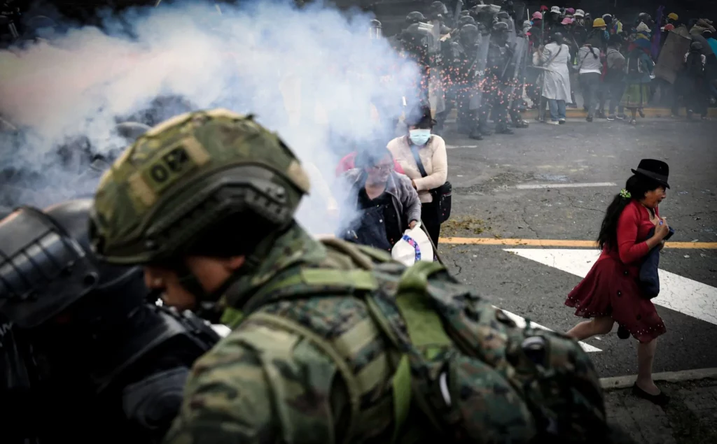 04 Manifestaciones Ecuador