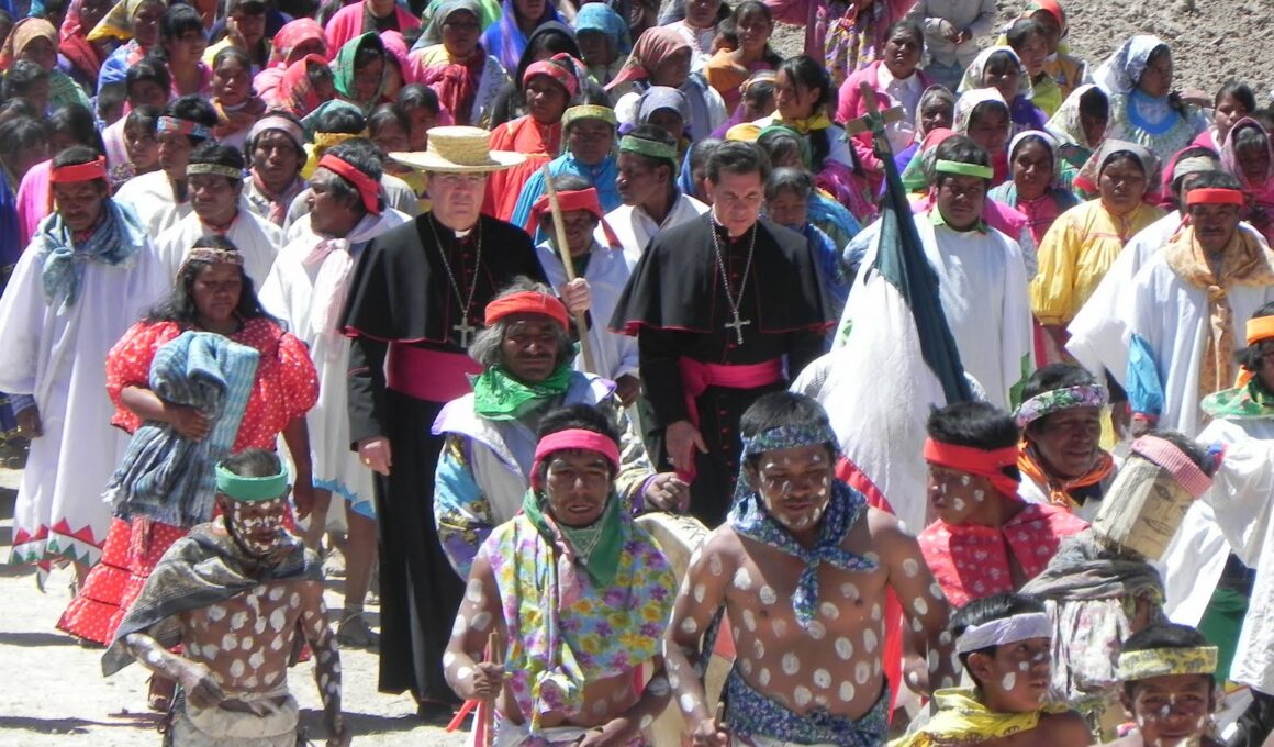 Día de Muertos en la Sierra Tarahumara: Una fiesta que empieza en el funeral
