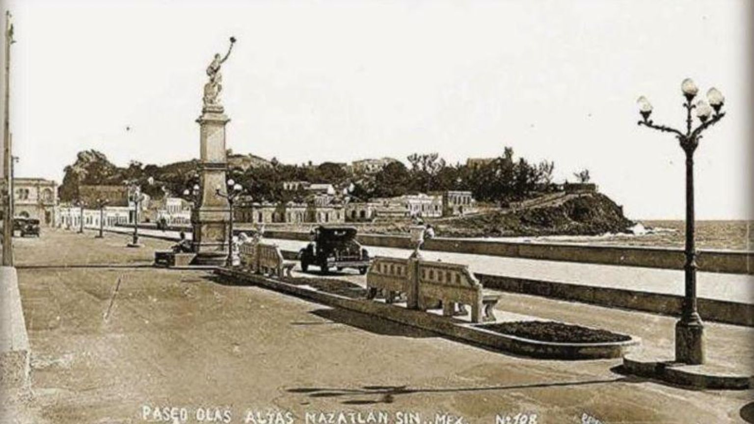 la estatua de la libertad de mazatlan existe desde 1925 9