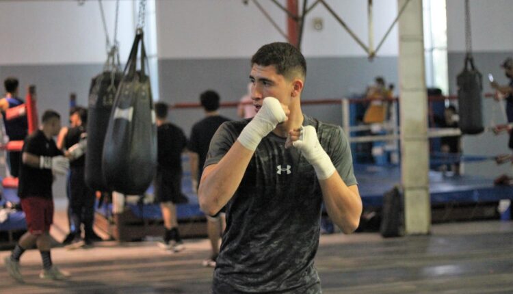 Emiliano Reducindo, el boxeador de BCS que representará a México