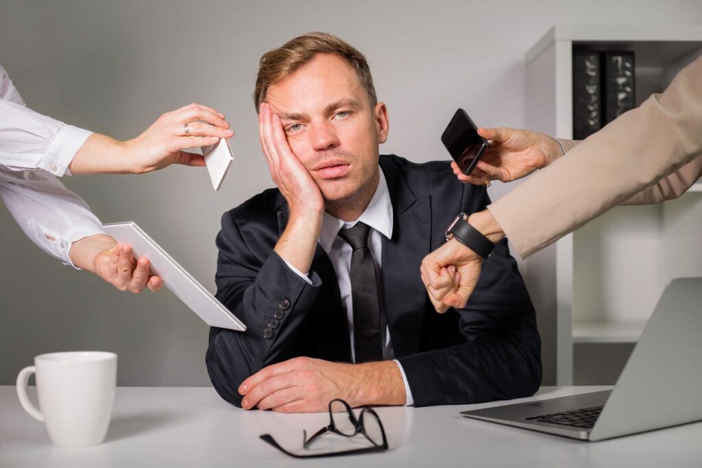 Eres workaholic Conoce los síntomas y consecuencias de la adicción al trabajo