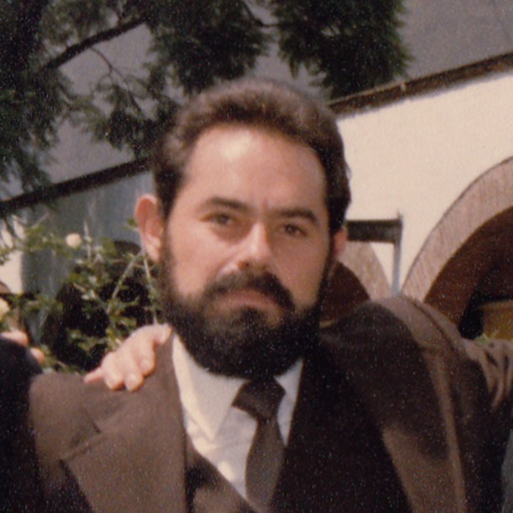 Jacobo Grinberg desapareció de forma misteriosa en 1994 después de publicar “Las manifestaciones del Ser I: Pachita” y “Los chamanes de México”.