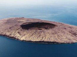 Isla Tortuga: un cráter de lava en medio del mar de Baja California Sur