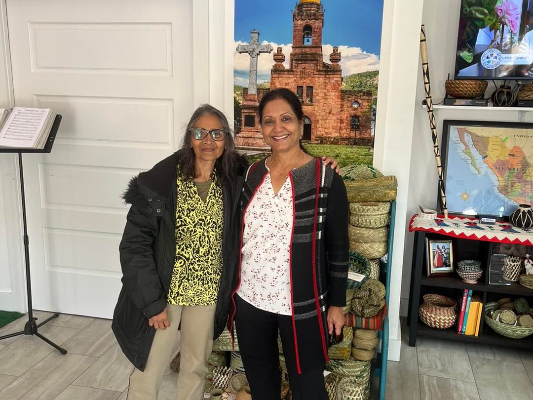 La participación de Chihuahua en House of México nace de un esfuerzo continuo por promover la artesanía del estado en el extranjero y visibilizar el trabajo de los artesanos chihuahuenses, especialmente para la comunidad mexicana que reside en los Estados Unidos.