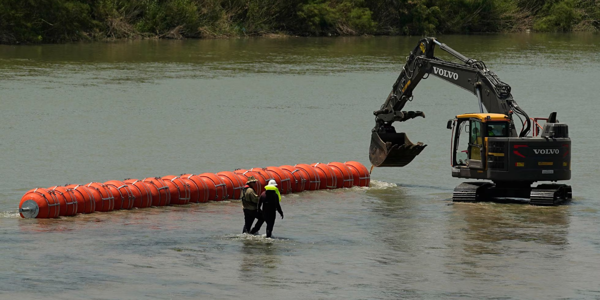 México y Estados Unidos trabajarán para retirar boyas del Río Bravo.
