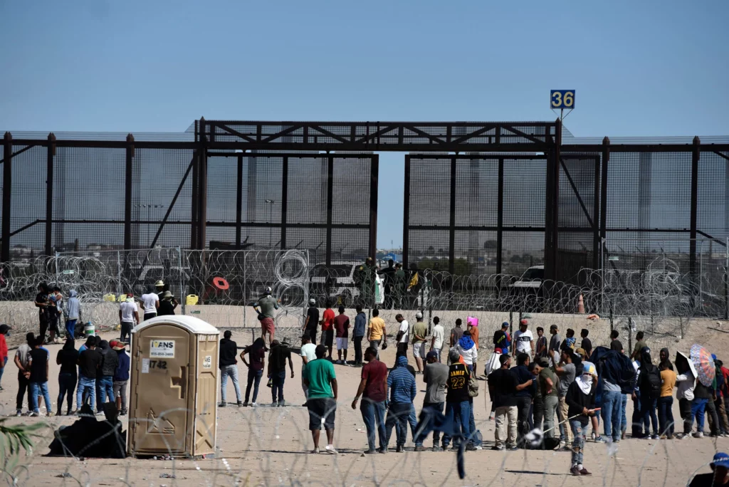 policias de texas arrestar deportar migrantes mexico 6