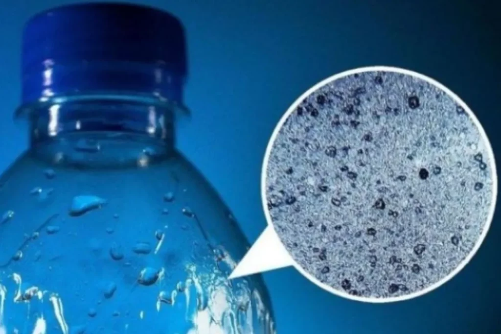 agua embotellada nanoplasticos estudio microplasticos