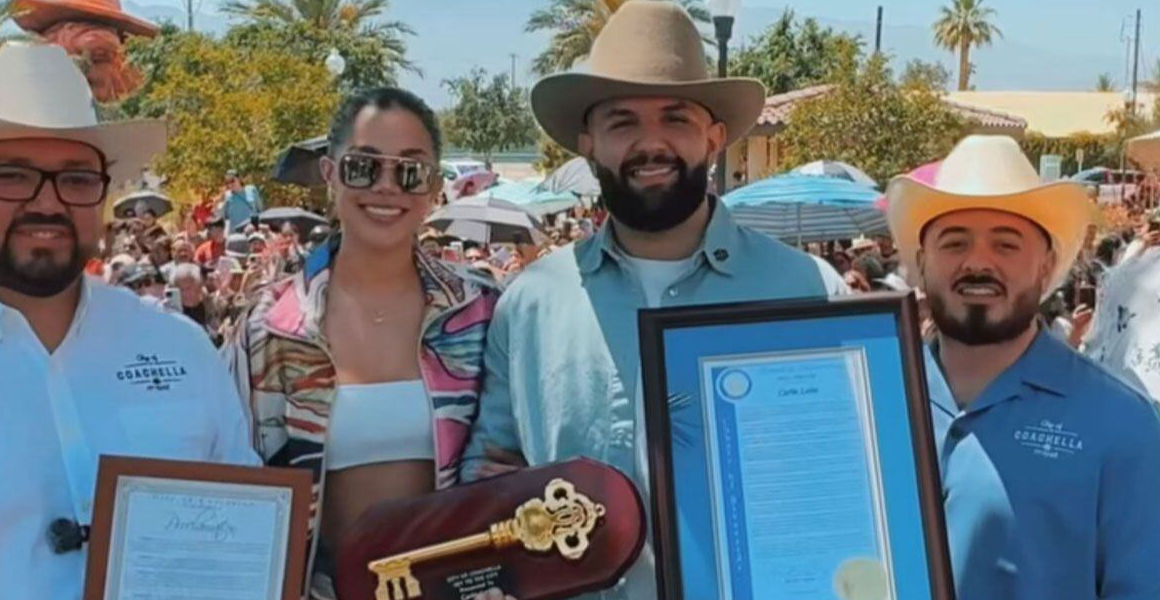 Carin León recibió las llaves de la ciudad de Coachella