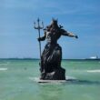 Estatua de Poseidon seria derribada por desatar la ira de Chaac el dios maya de la lluvia